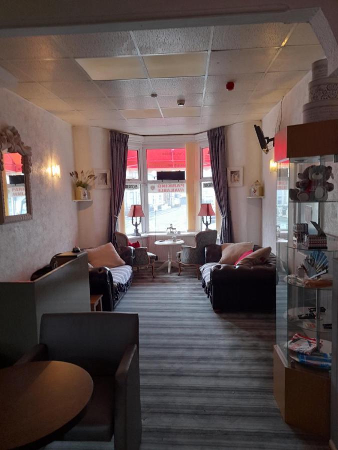 Chesterfield House Blackpool Extérieur photo
