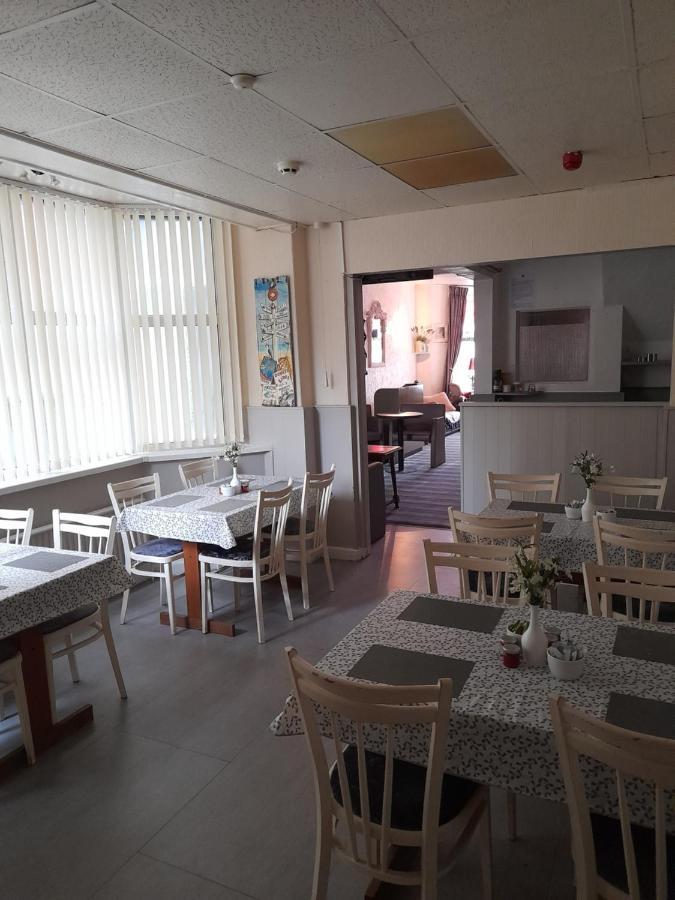 Chesterfield House Blackpool Extérieur photo